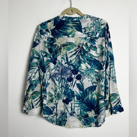 Chico's Mixed Animal Floral Print 100% Cotton Roll Tab Sleeve Blouse Top Sz 2/L - Picture 2 of 11